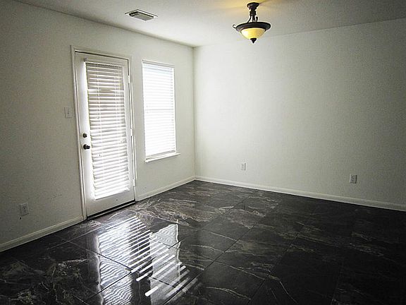 5th image of 12022 Christophers Walk Trl
