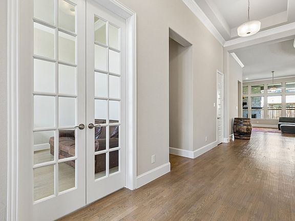 3rd image of 2154 Ipswich Ln