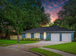 12830 Gotham Dr, Houston, TX 77089