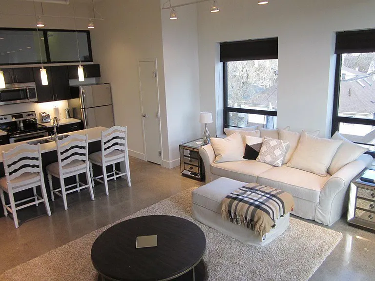 3099 Biddle Ave #303 — Photo 2