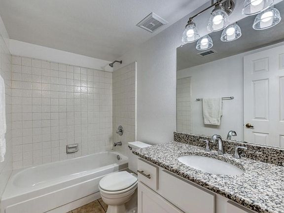 5th image of 6622 W Poinsettia Dr