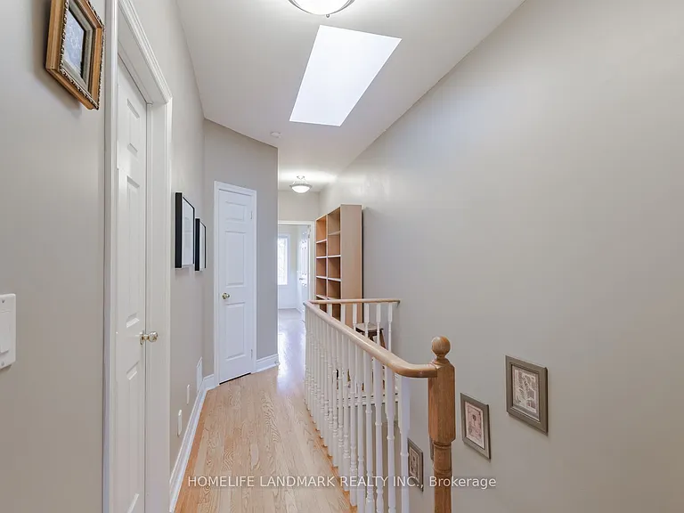 2283 Lake Shore Blvd W #B — Photo 22