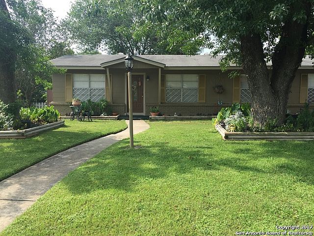 1st image of 530 Rexford Dr