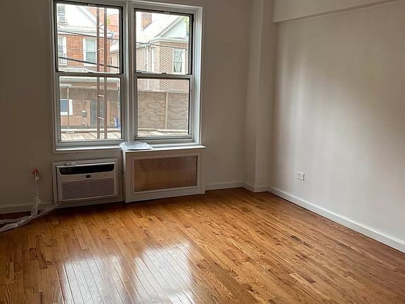 5th image of 51-33 Goldsmith St #2F