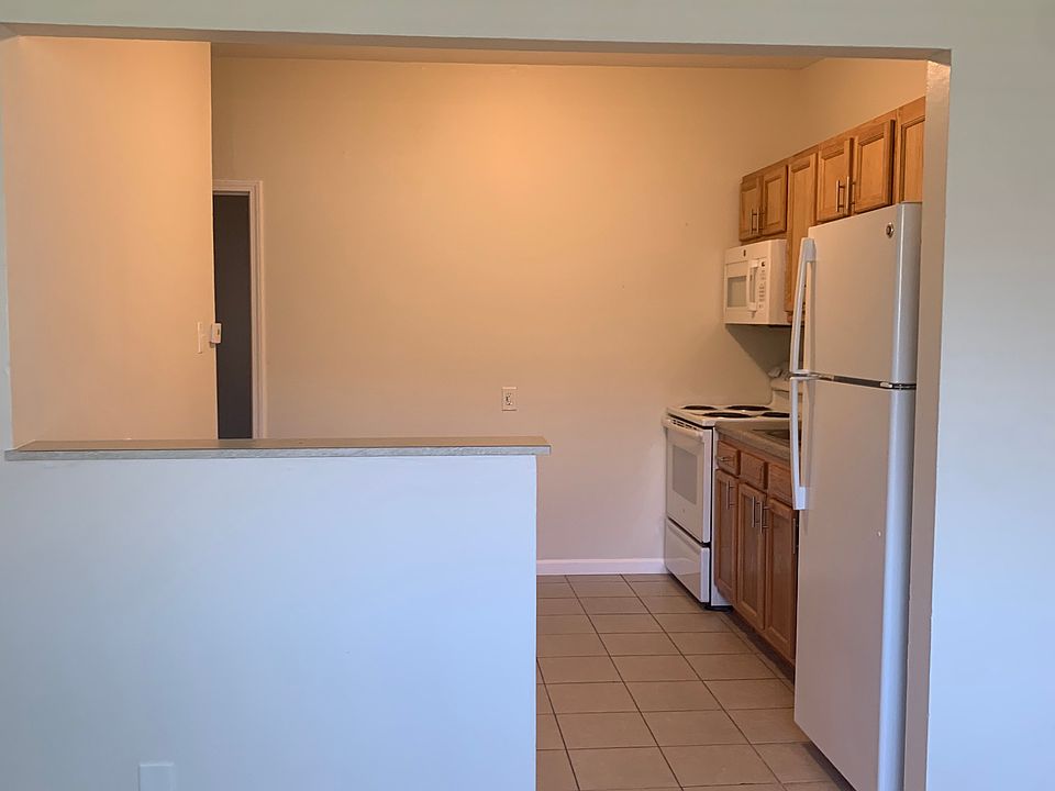 1st image of 409 N 9th St #409