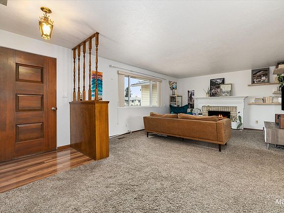 4th image of 6159 S Grandjean Pl