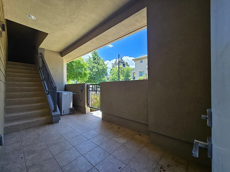 3720 Feather Ln — Photo 2