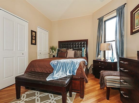 2nd image of 4918 S Indiana Ave #4N