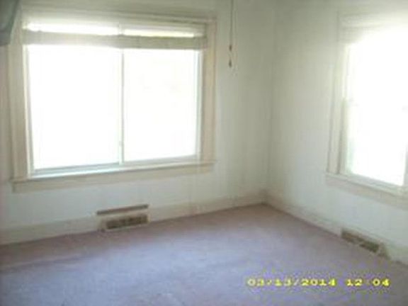 4th image of 420 N 5th St