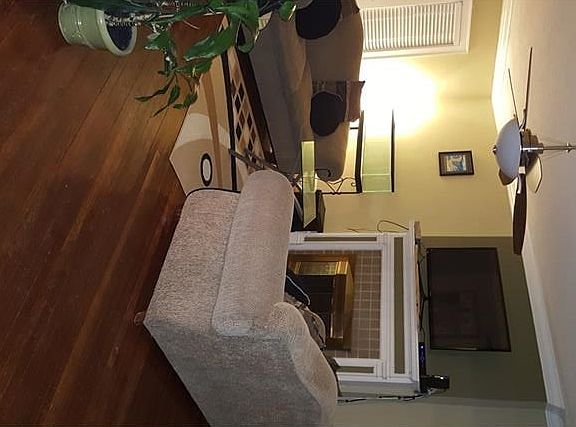 2nd image of 3265 Beechwood Ave