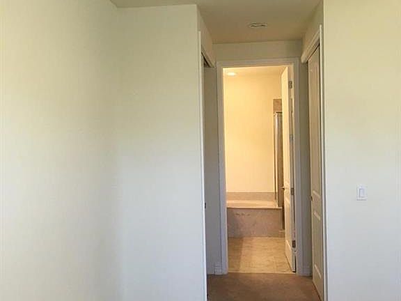 4th image of 7784 Bristol Cir