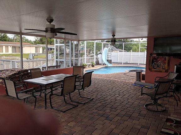 2nd image of 5811 Liverpool Dr