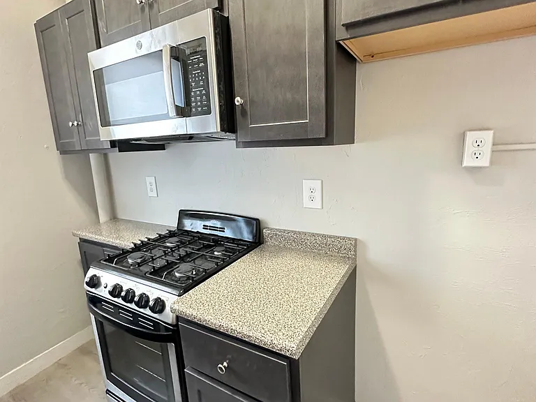 225 Kelton St #16 — Photo 6