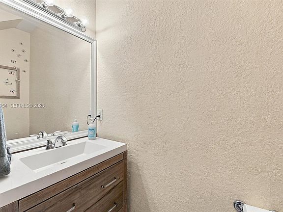 2nd image of 1025 NE 207th Ter
