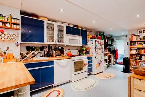 Sold by Living New York | media 15