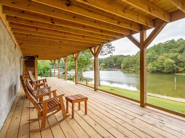 64 Bayou Ridge Ln, Talladega, AL 35160