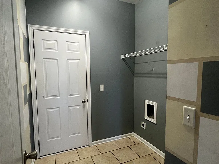 312 Hearthwood Dr — Photo 12