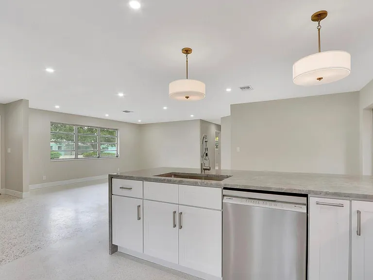 732 Pelican Way — Photo 15