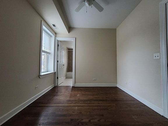 4th image of 3246 N Clifton Ave APT 3W