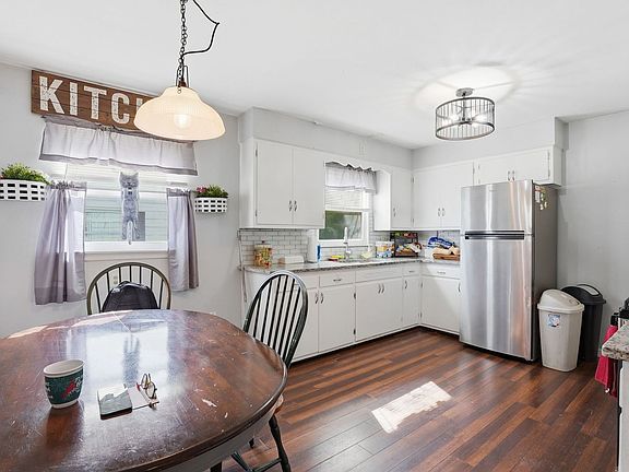 5th image of 703 N Reed St