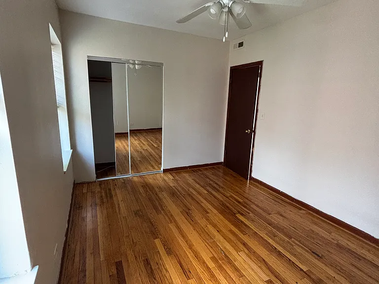 3159 W Argyle St #2B — Photo 10