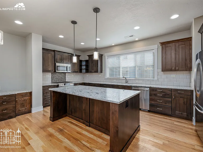 3287 E Thoroughbred Ln — Photo 9