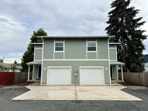 1328 S 6th St, Cottage Grove, OR 97424