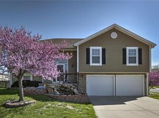 10921 N Marsh Ave, Kansas City, MO 64157