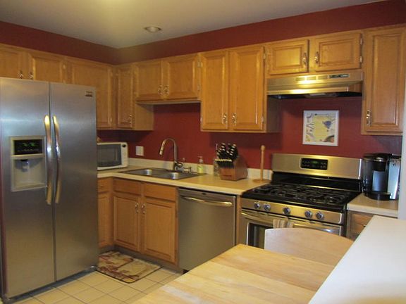 3rd image of 70 Beechmont Ct