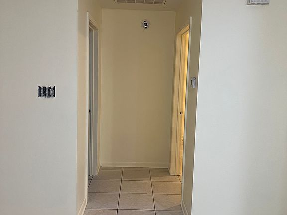 5th image of 3217 Louisa St