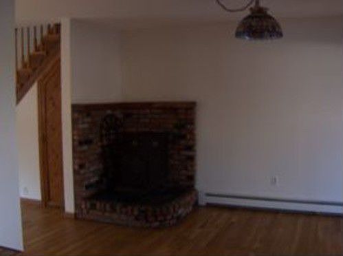 3rd image of 305 Annapolis Ln