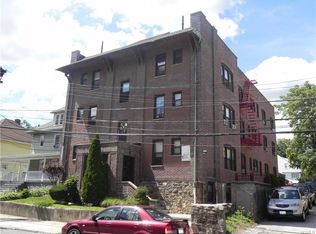 31 Coligni Ave APT 1C, New Rochelle, NY 10801