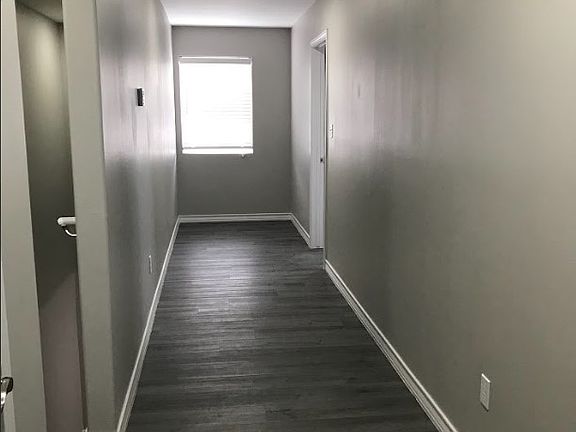 5th image of 107 Mimosa St