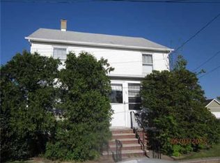 28 Canal St, Sayreville, NJ 08872