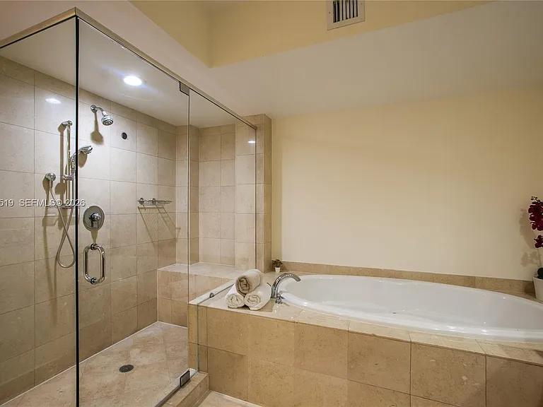1830 S Ocean Dr #1711 — Photo 15