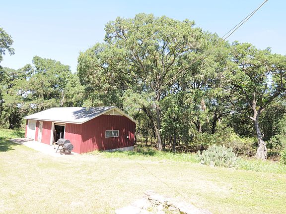 3rd image of 406 Booth Dr
