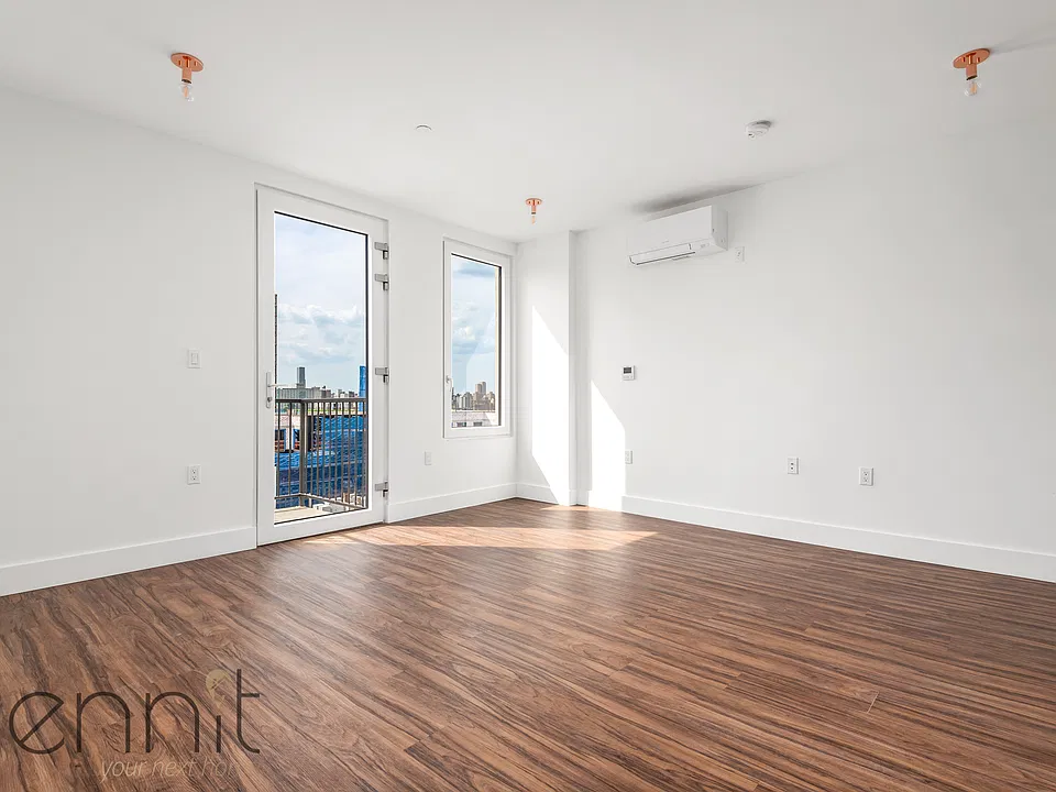 26-24 4th St #709A
