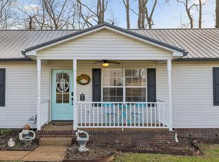 2906 Edge Park Ct, Columbia, TN 38401