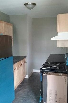 2nd image of 8 Howard Ave