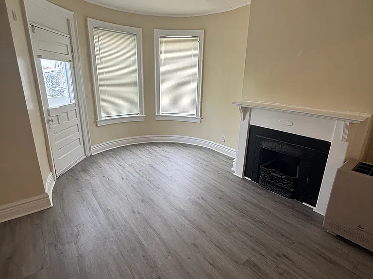 66 Auburn Ave #2 — Photo 2