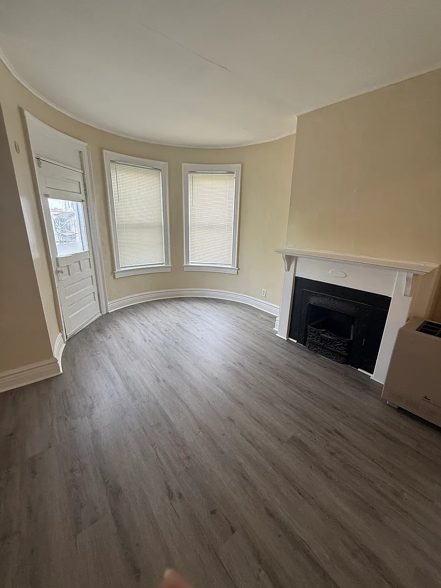 Building Photo - 66 Auburn Ave #2