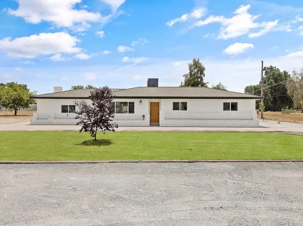6125 E Mount Whitney, Laton, CA 93242