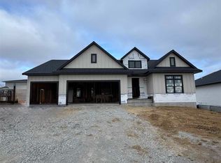 616 Rock Ridge Rd, Tiffin, IA 52340