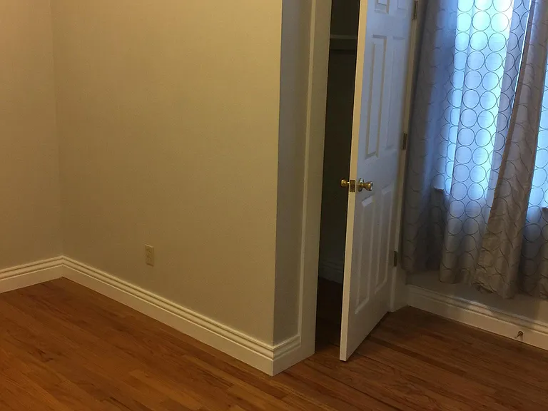 2513 Annunciation St — Photo 6