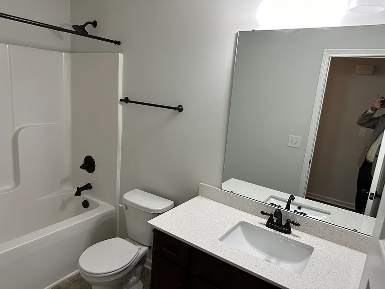 212 Hydra Cir — Photo 8