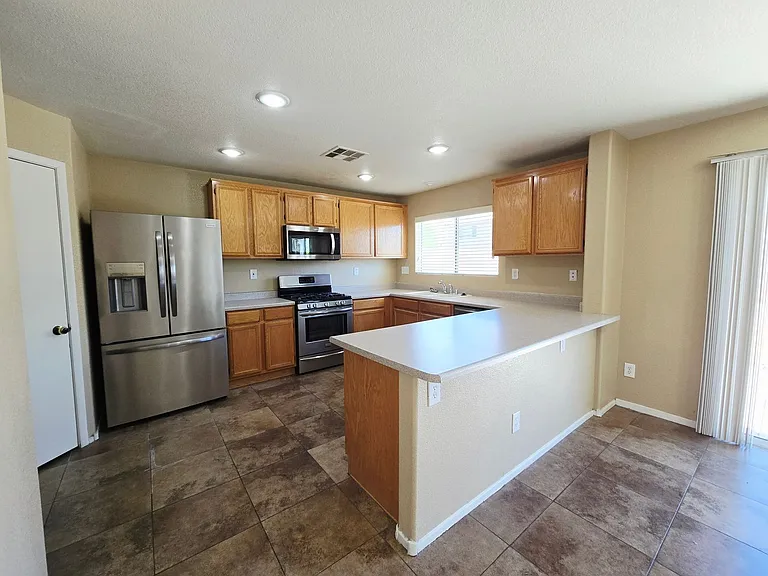 348 Bella Calabria Ave — Photo 9