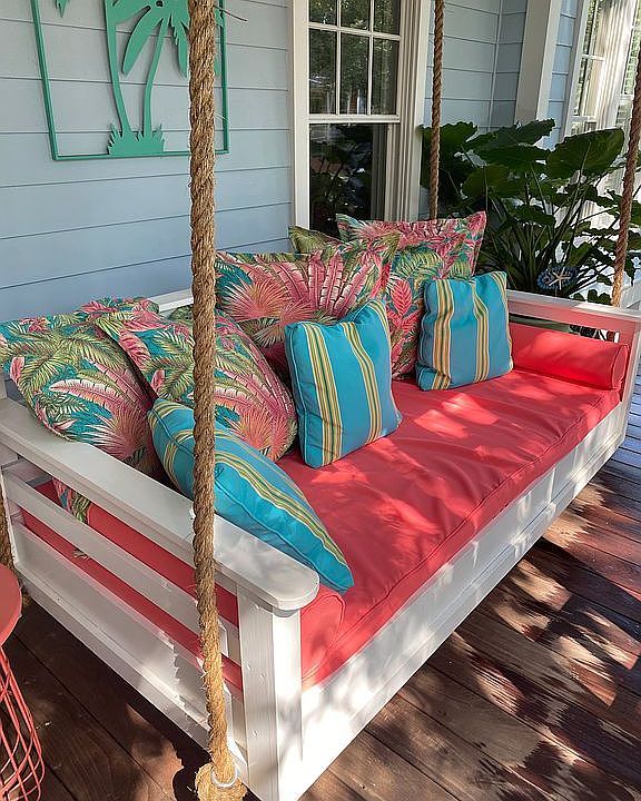 Porch swing
