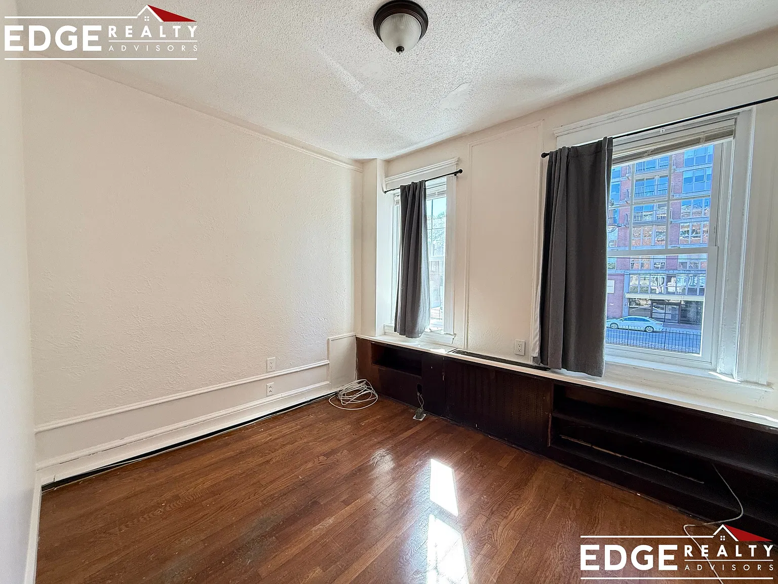 3 bed, 1.0 bath, $2,800 — Photo 4