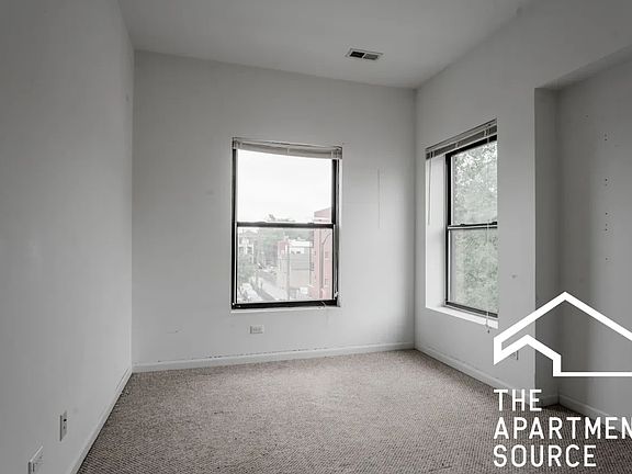 5th image of 1214 W Foster Ave #2