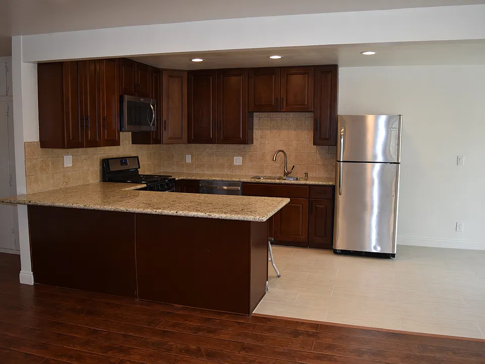 New Kitchen with Appliances